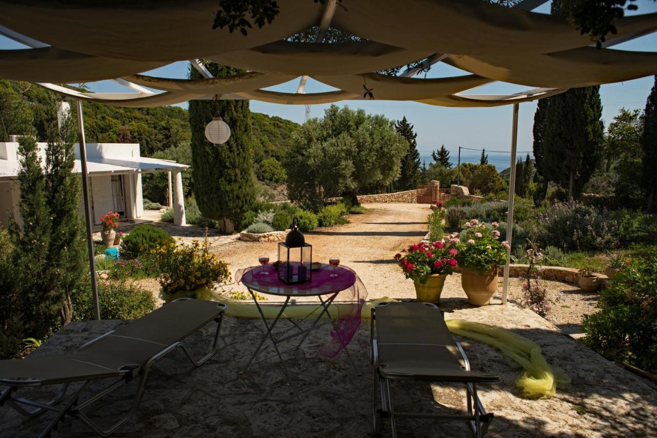 Villa Buras Skinária Buitenkant foto