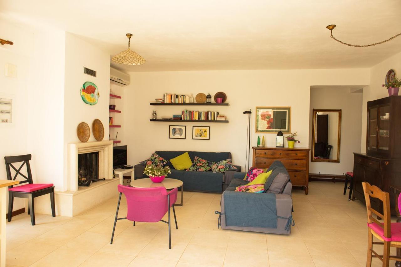 Villa Buras Skinária Buitenkant foto